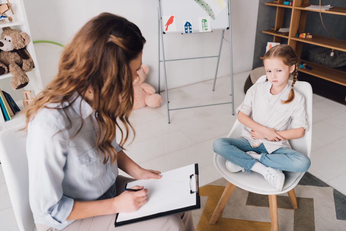 Imagen destacada de “Cómo trabajar con familias desde la psicopedagogía”
