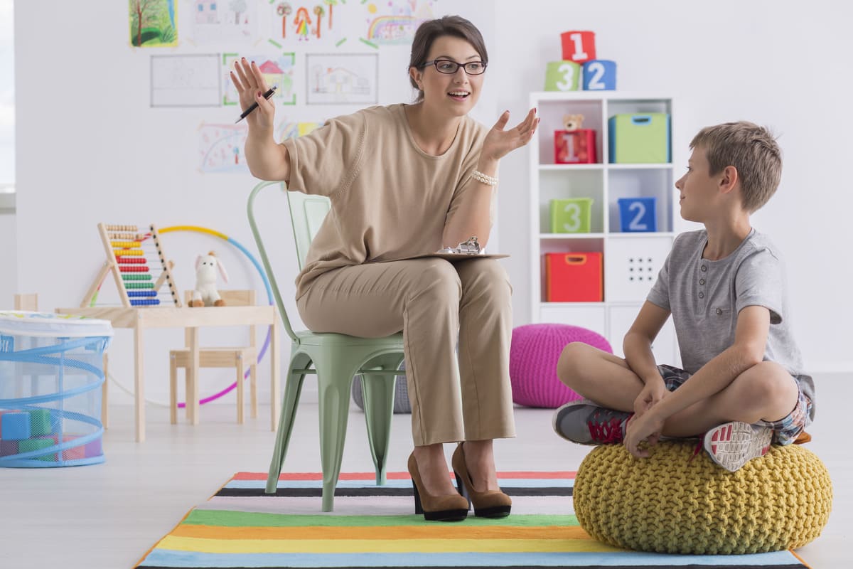 Imagen destacada de “Cómo especializarse en Psicología Clínica Infanto-Juvenil”